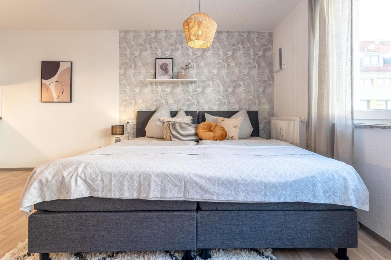 Neu☆Business Apartment☆Messe/Airport☆Tiefgarage Leinfelden-Echterdingen Eksteriør bilde